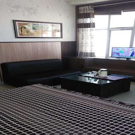 Hotel Desire Hisar Екстер'єр фото