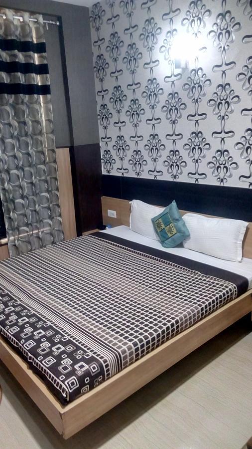 Hotel Desire Hisar Екстер'єр фото
