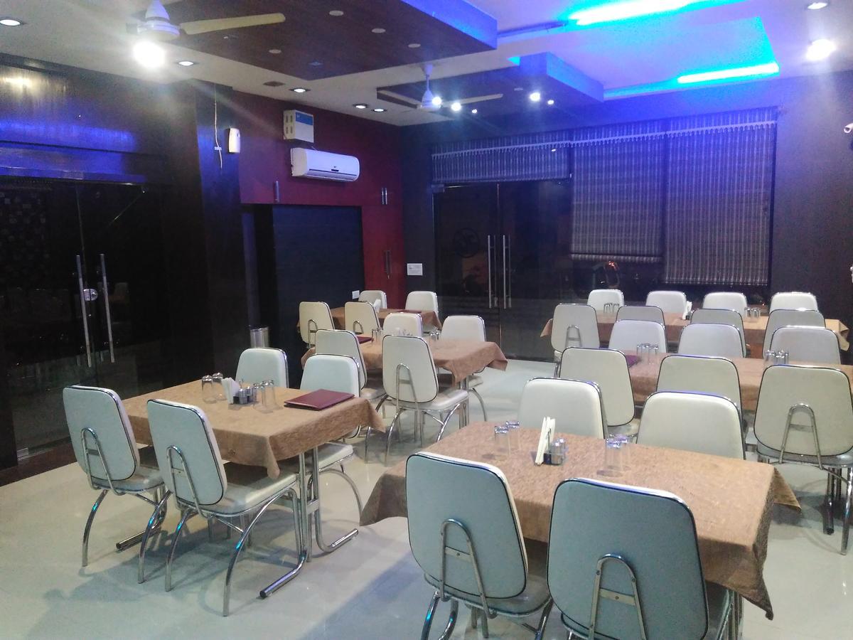 Hotel Desire Hisar Екстер'єр фото